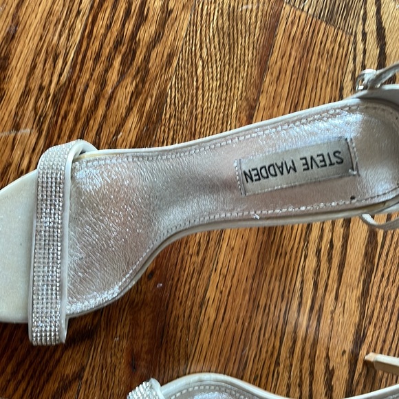 Steve Madden Stacey Sandal heels with Rhinestones - Picture 3 of 9